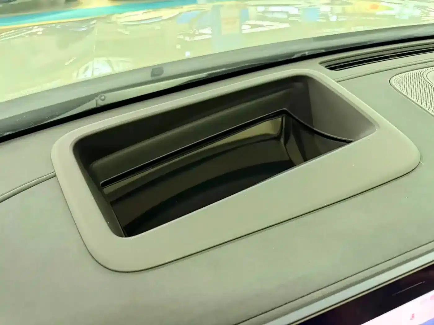 Wenjie M8 2025 Extended Range Max+ Version (53.4kWh, 5-seater, 192-line LiDAR) — миниатюра 7