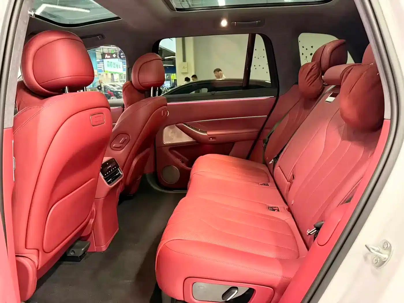 Wenjie M8 2025 Extended Range Max+ Version (53.4kWh, 5-seater, 192-line LiDAR) — миниатюра 10