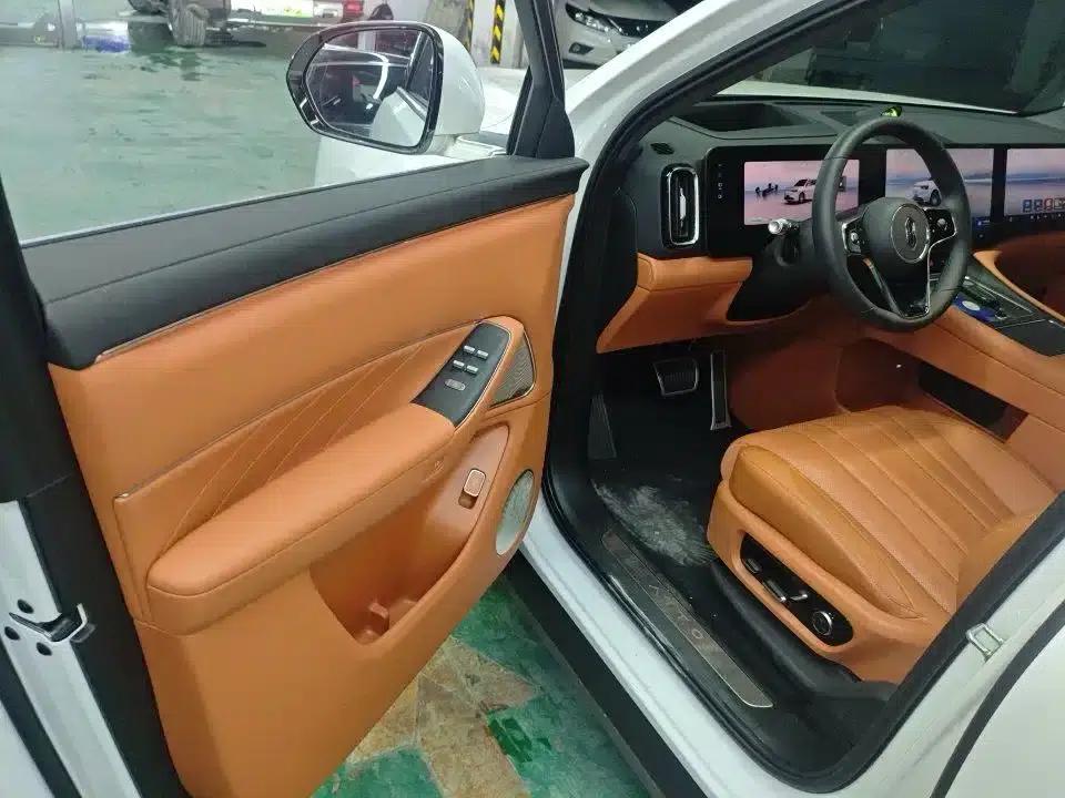 Wenjie M8 2025 Extended Range Max+ Version (53.4kWh, 5-seater, 192-line LiDAR) — миниатюра 4