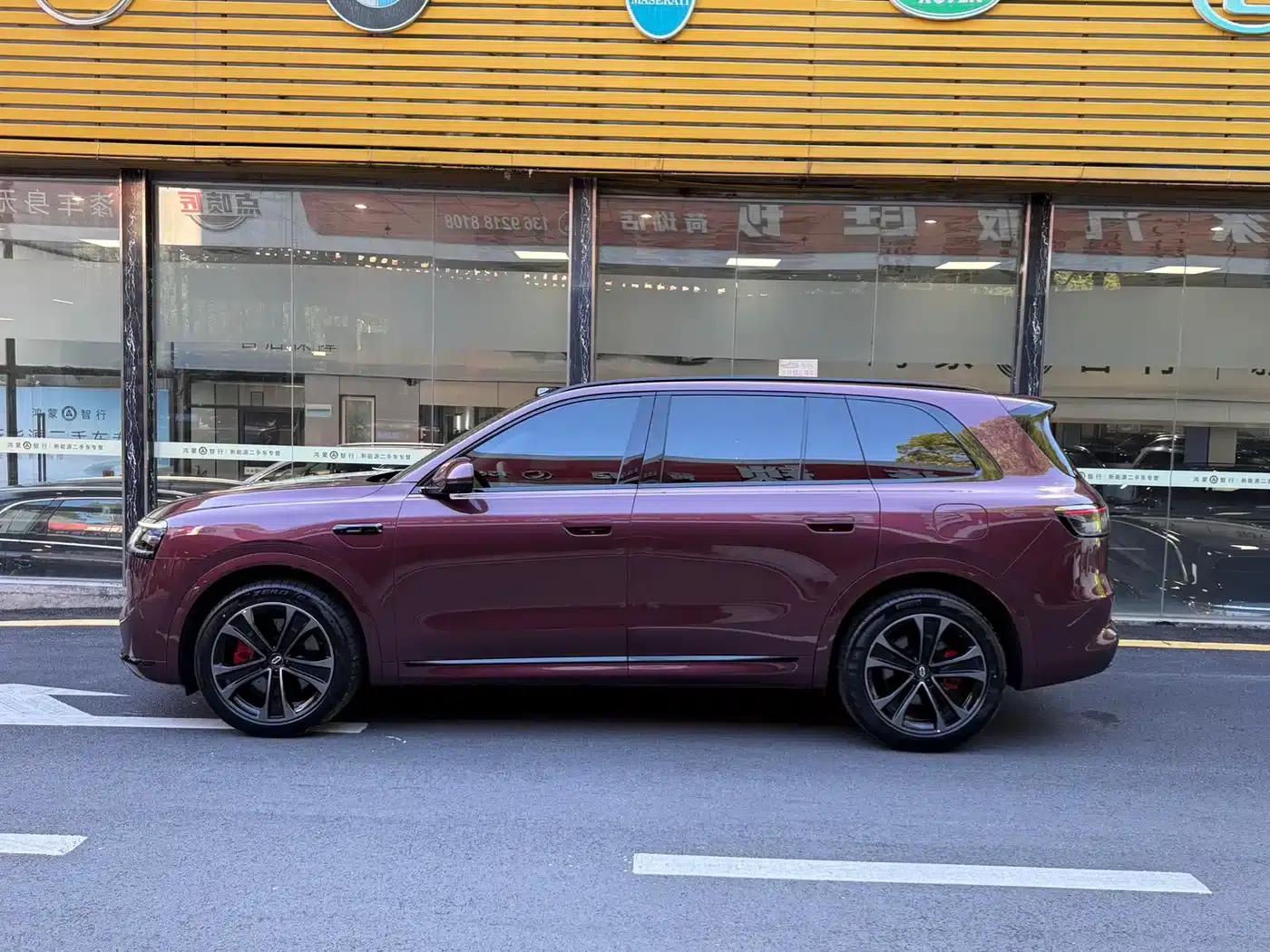 Wenjie M8 2025 Ultra Extended Range Edition (53.4kWh, 5-seater, 192-line LiDAR) — миниатюра 3