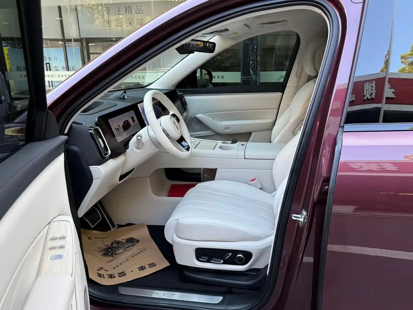Wenjie M8 2025 Ultra Extended Range Edition (53.4kWh, 5-seater, 192-line LiDAR) — миниатюра 6