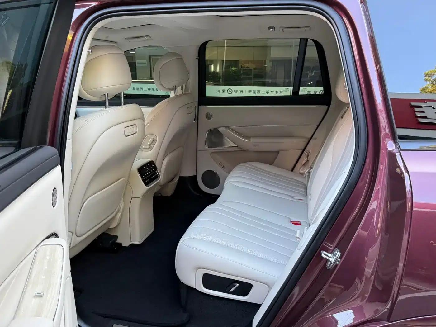 Wenjie M8 2025 Ultra Extended Range Edition (53.4kWh, 5-seater, 192-line LiDAR) — миниатюра 7
