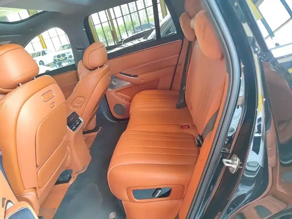 Wenjie M8 2025 Range Extended Max+ Version 53.4kWh 5-Seat Version (192-line LiDAR) — миниатюра 17