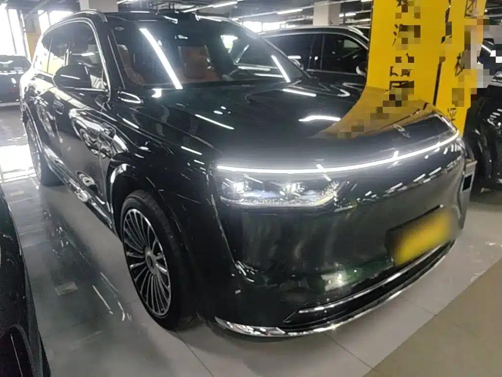 Wenjie M8 2025 Range Extended Ultra Edition 53.4kWh 6-Seat Version (192-line LiDAR) — миниатюра 4
