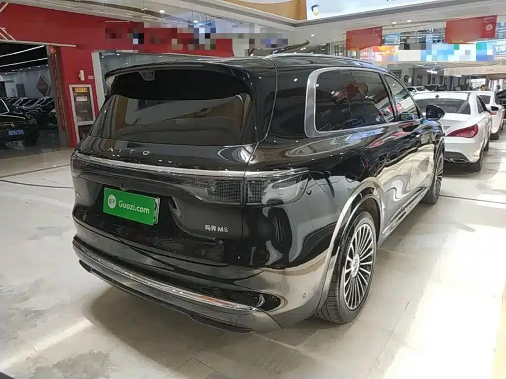 Wenjie M8 2025 Range Extended Ultra Edition 53.4kWh 6-Seat Version (192-line LiDAR) — миниатюра 7