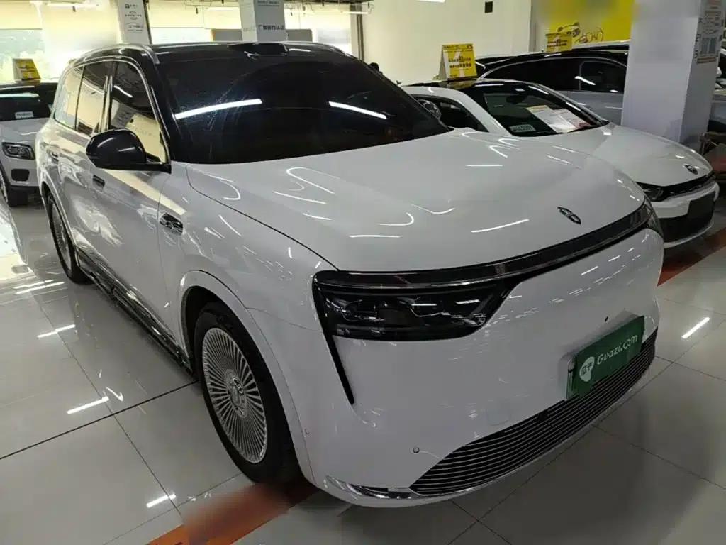 Wenjie M8 2025 Extended Range Max+ Version 53.4kWh 6-Seat Version (192-line LiDAR) — миниатюра 4
