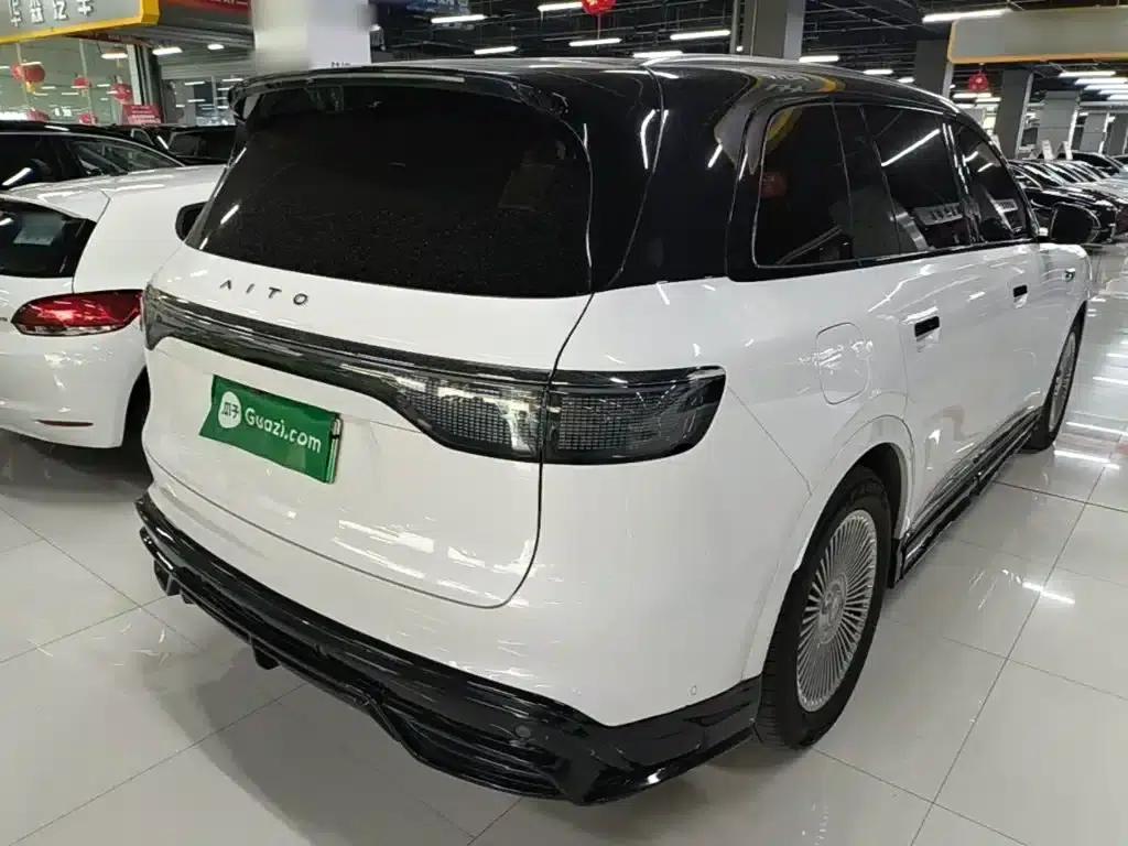 Wenjie M8 2025 Extended Range Max+ Version 53.4kWh 6-Seat Version (192-line LiDAR) — миниатюра 7