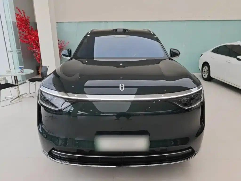 Wenjie M8 2025 Extended Range Max+ Version 53.4kWh 6-Seat Version (192-line LiDAR) — миниатюра 3