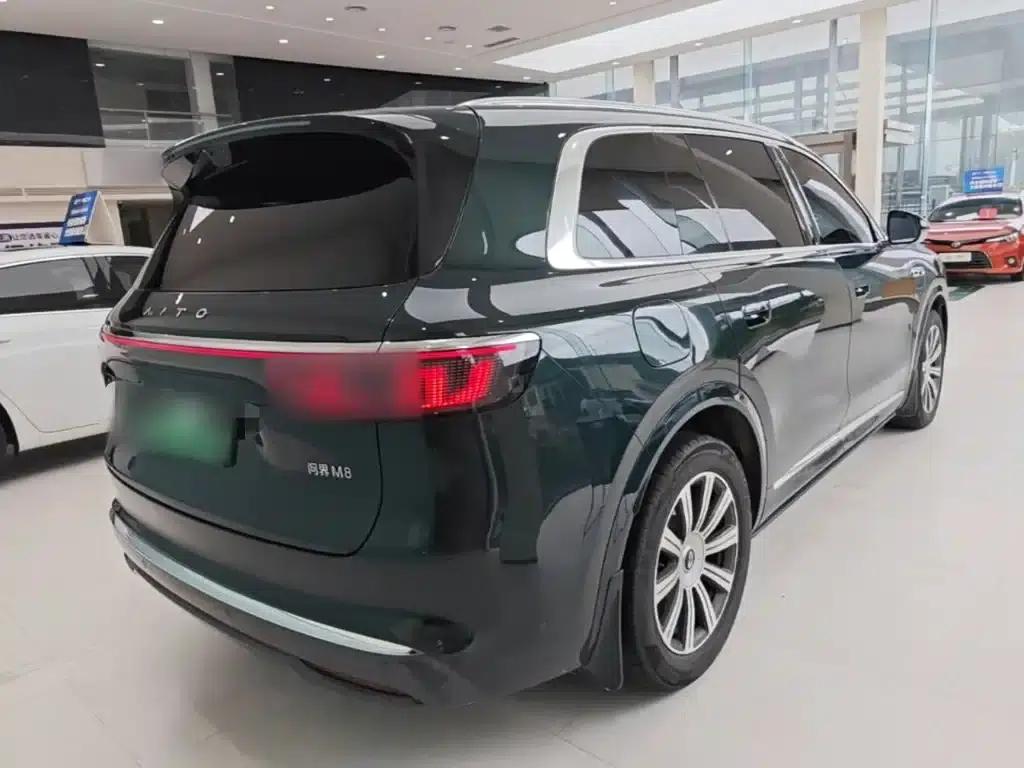 Wenjie M8 2025 Extended Range Max+ Version 53.4kWh 6-Seat Version (192-line LiDAR) — миниатюра 7