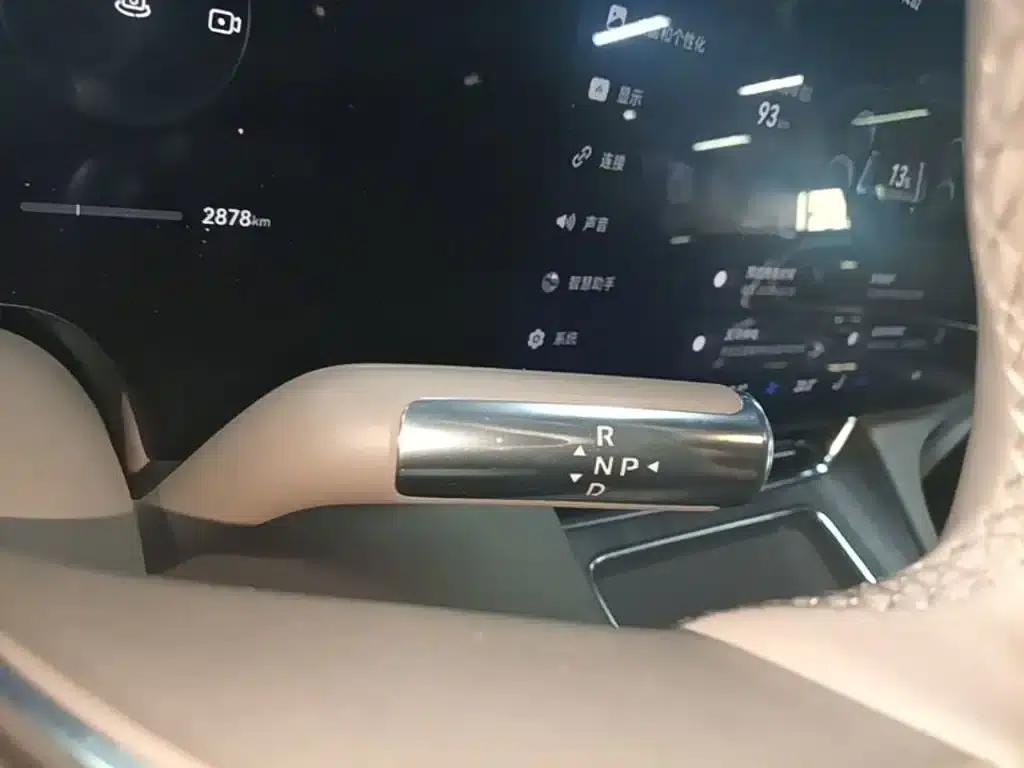Wenjie M8 2025 Pure Electric Max+ 5-Seat Long Range Version (192-line LiDAR) — миниатюра 14