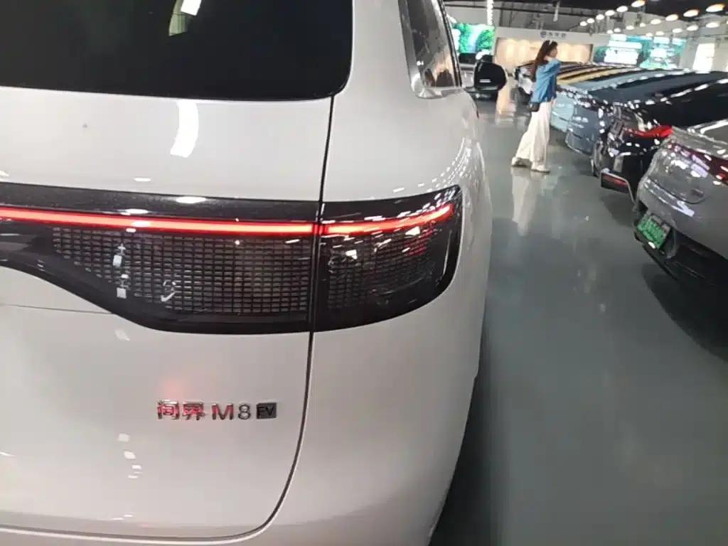 Wenjie M8 2025 Pure Electric Max+ 5-Seat Long Range Version (192-line LiDAR) — миниатюра 8
