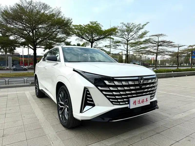 Changan UNI-Z 2025 1.5T DCT Premium Edition — миниатюра 3