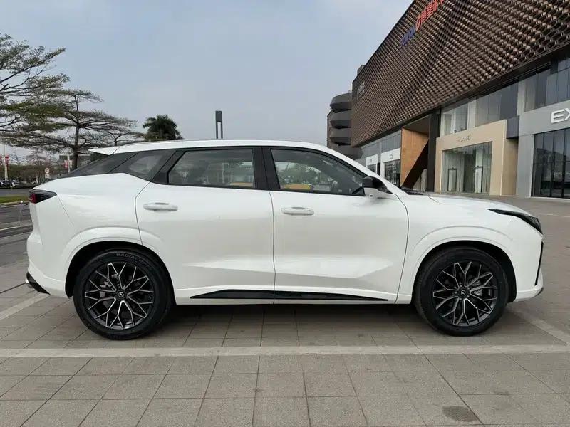 Changan UNI-Z 2025 1.5T DCT Premium Edition — миниатюра 7
