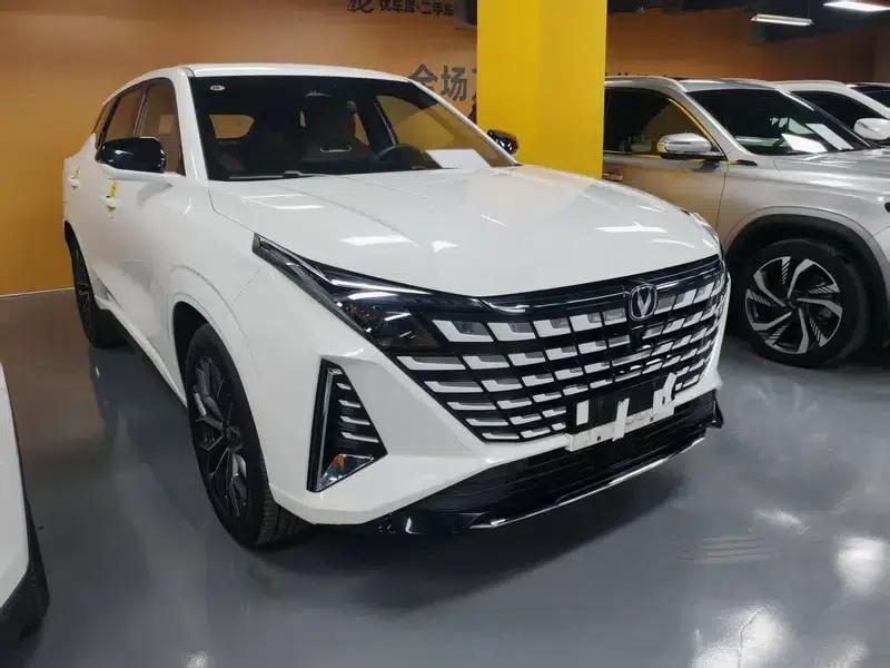 Changan UNI-Z 2025 1.5T DCT Luxury Edition — миниатюра 3