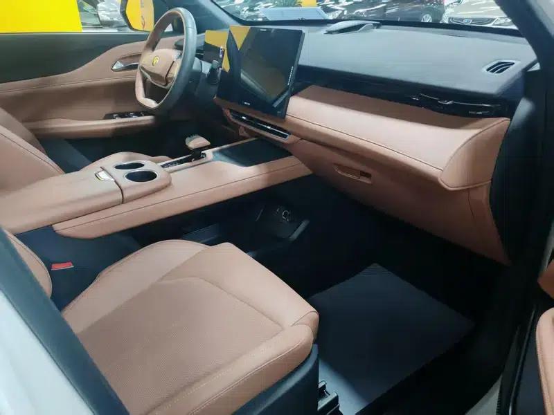 Changan UNI-Z 2025 1.5T DCT Luxury Edition — миниатюра 8