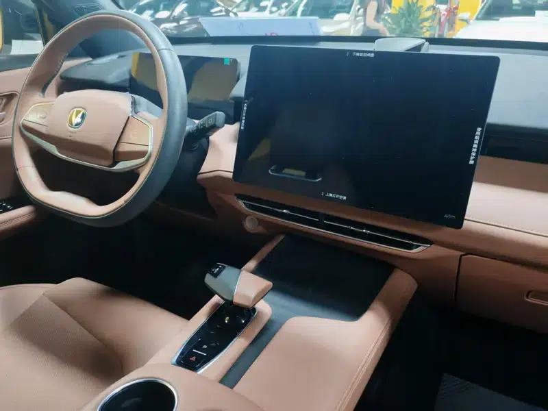 Changan UNI-Z 2025 1.5T DCT Luxury Edition — миниатюра 9