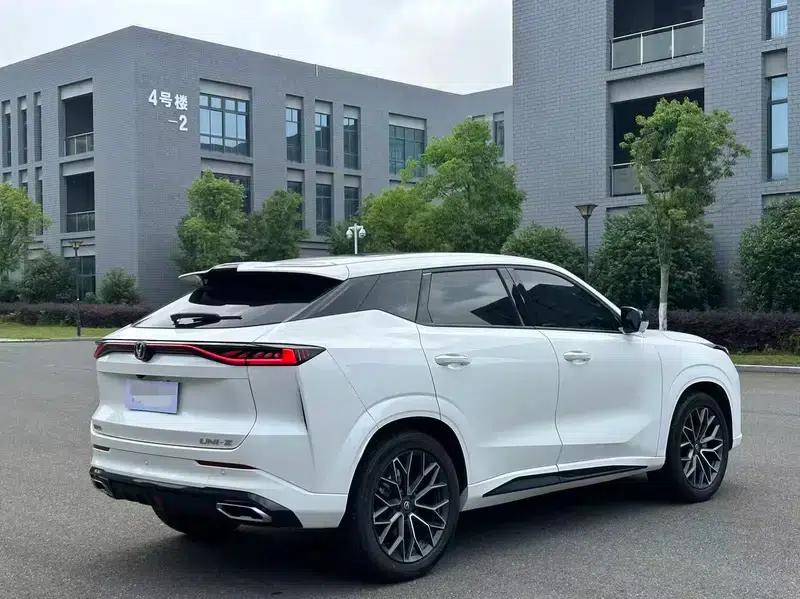 Changan UNI-Z 2025 1.5T DCT Luxury Edition — миниатюра 6
