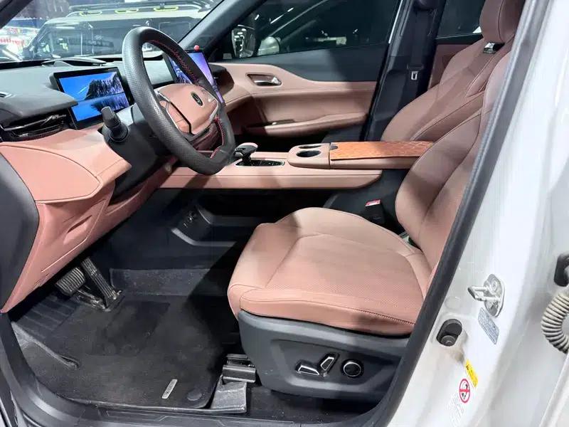 Changan UNI-Z 2025 1.5T DCT Premium Edition — миниатюра 15