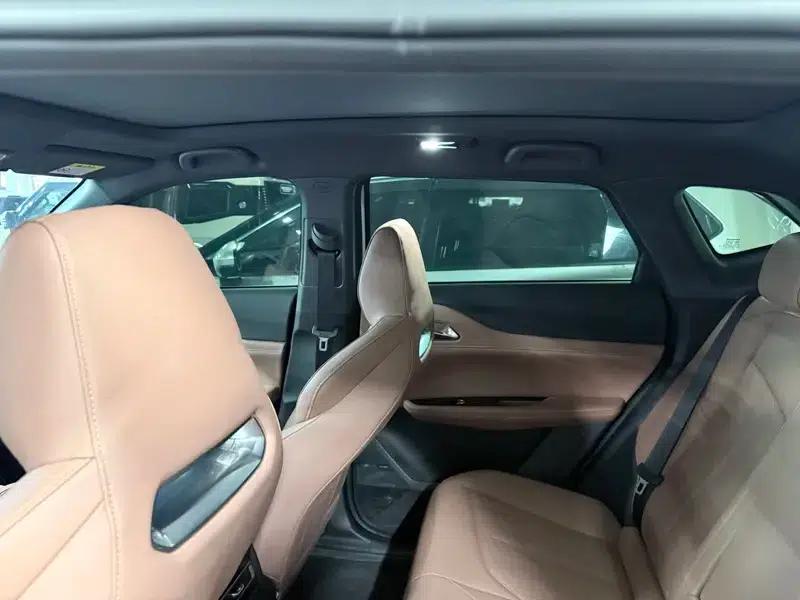 Changan UNI-Z 2025 1.5T DCT Premium Edition — миниатюра 18