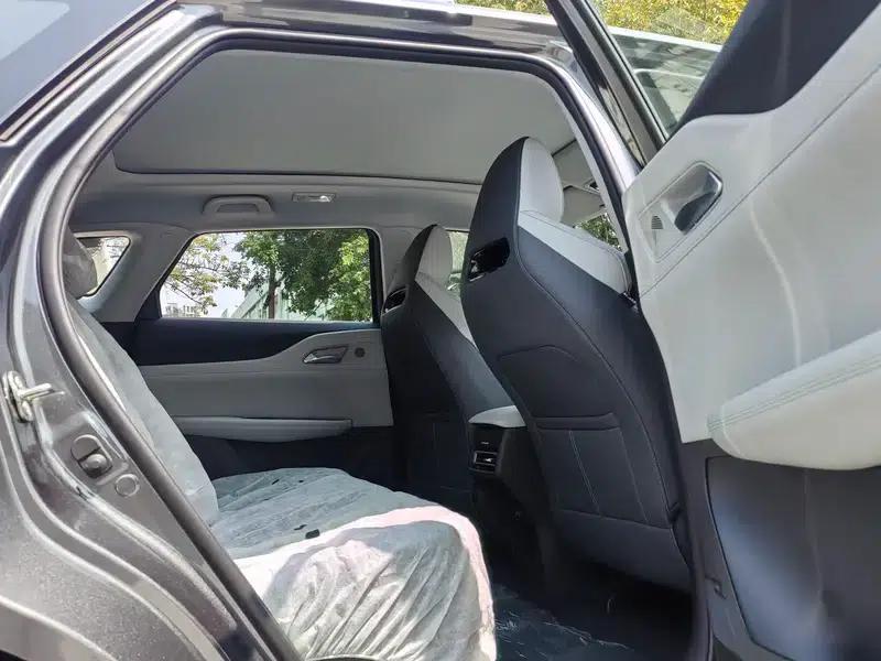 Changan UNI-Z 2025 1.5T DCT Premium Edition — миниатюра 17