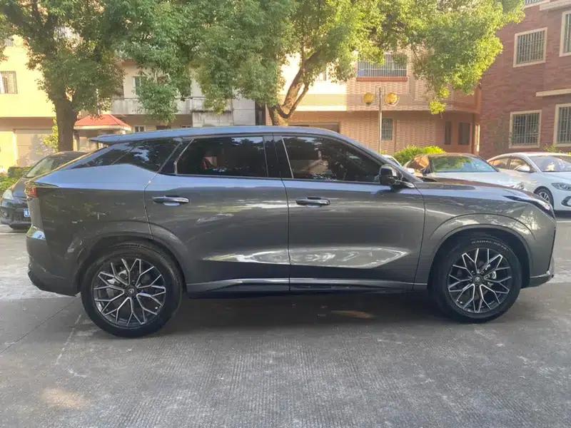 Changan UNI-Z 2025 1.5T DCT Luxury Edition — миниатюра 8