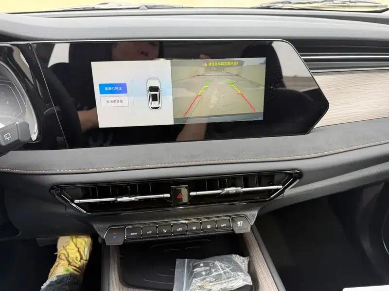 Changan X7 PLUS 2024 1.5T DCT Premium 7-seater — миниатюра 11