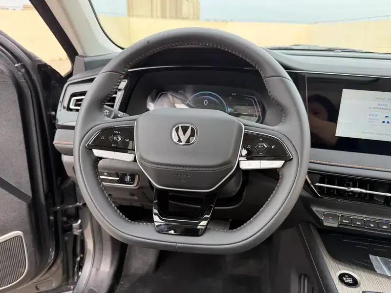 Changan X7 PLUS 2024 1.5T DCT Premium 7-seater — миниатюра 13