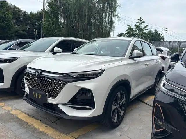 Changan X7 PLUS 2024 1.5T DCT Premium 7-seater