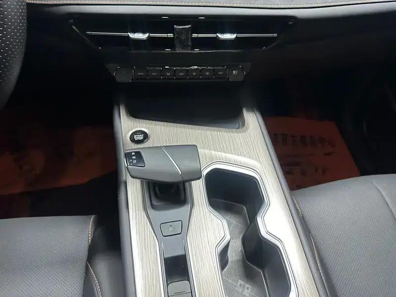 Changan X7 PLUS 2024 1.5T DCT Premium 7-seater — миниатюра 12