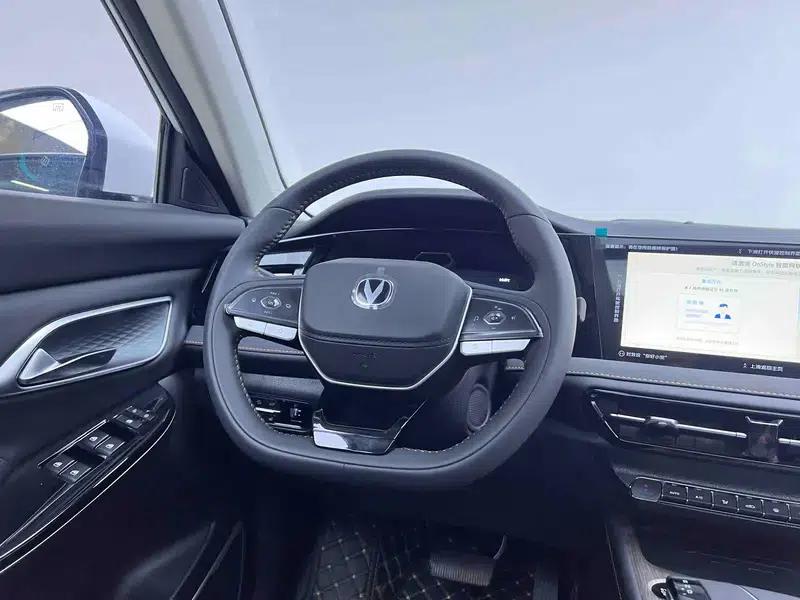 Changan X7 PLUS 2024 1.5T DCT Premium 7-seater — миниатюра 16