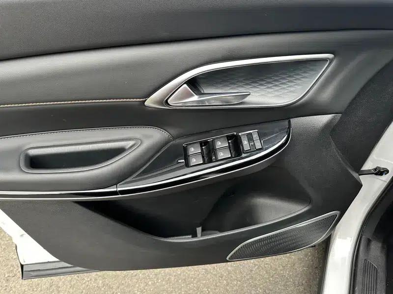 Changan X7 PLUS 2024 1.5T DCT Premium 7-seater — миниатюра 13