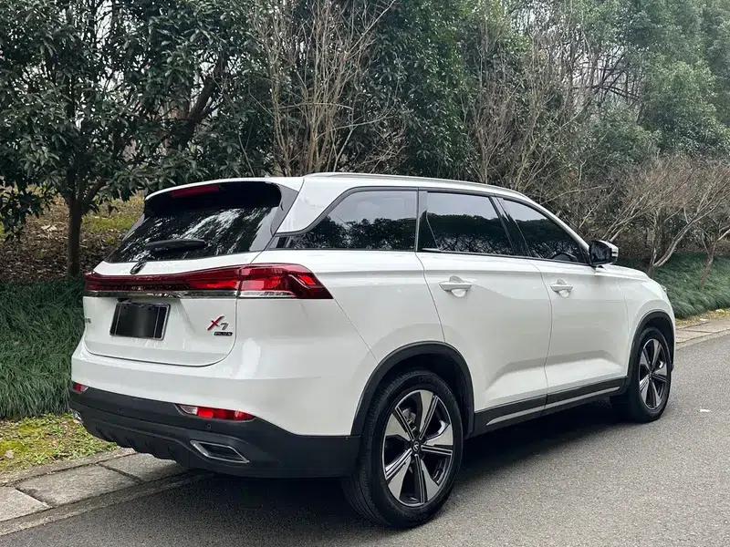 Changan X7 PLUS 2024 1.5T DCT Premium 7-seater — миниатюра 7