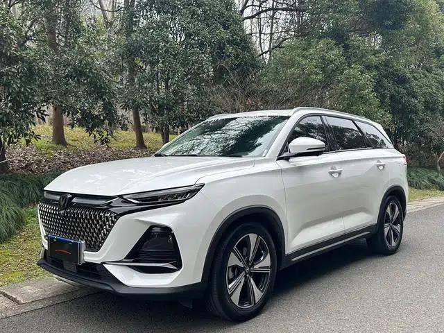 Changan X7 PLUS 2024 1.5T DCT Premium 7-seater