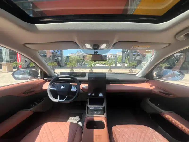 Changan Eado PHEV 2025 Smart Blue Whale 145KM Battleship Edition — миниатюра 7