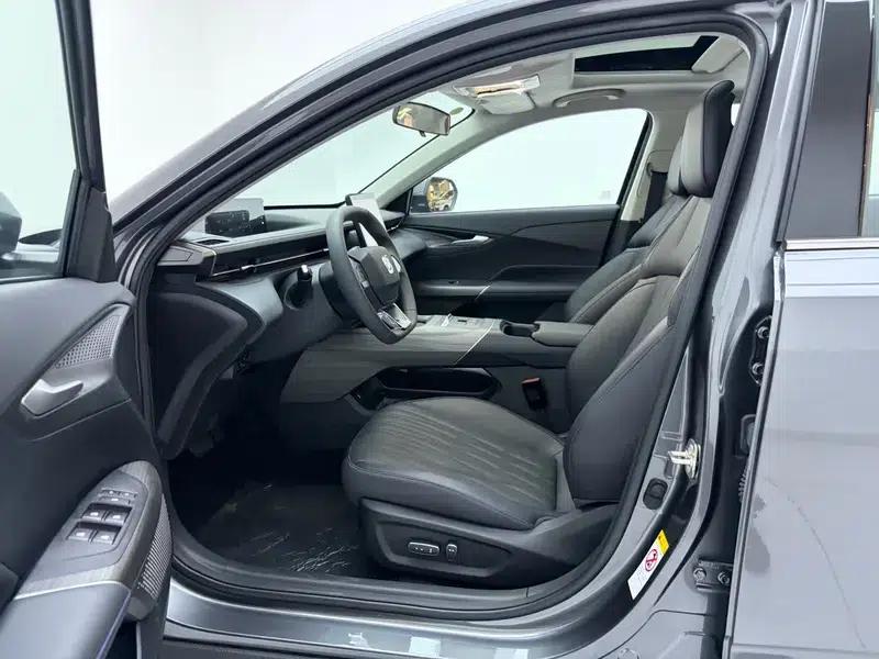 Changan Eado PHEV 2025 Smart Blue Whale 145KM Battleship Edition — миниатюра 14