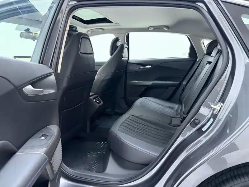Changan Eado PHEV 2025 Smart Blue Whale 145KM Battleship Edition — миниатюра 15