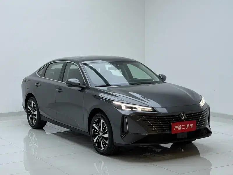 Changan Eado PHEV 2025 Smart Blue Whale 145KM Battleship Edition — миниатюра 3