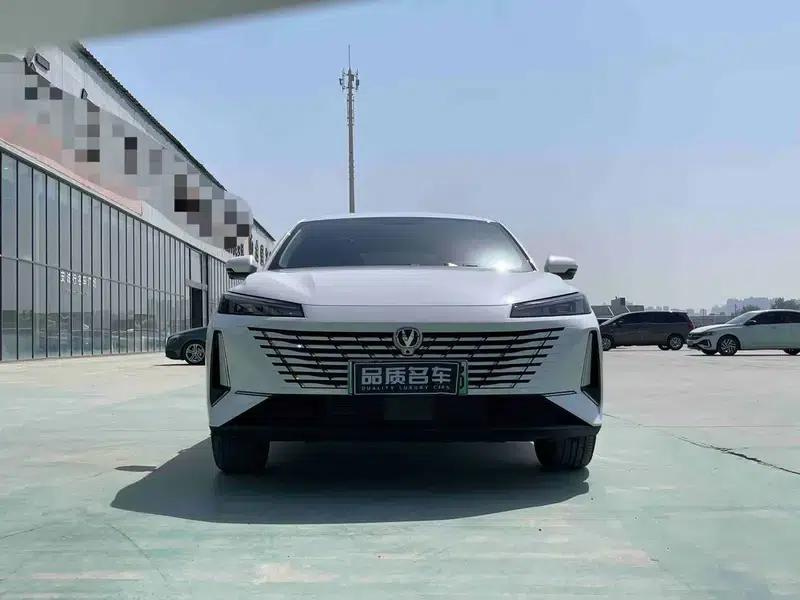 Changan Eado PHEV 2025 Smart Blue Whale 145KM Battleship Edition — миниатюра 2