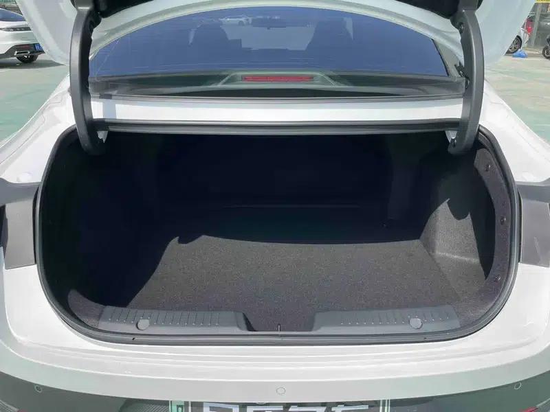 Changan Eado PHEV 2025 Smart Blue Whale 145KM Battleship Edition — миниатюра 16