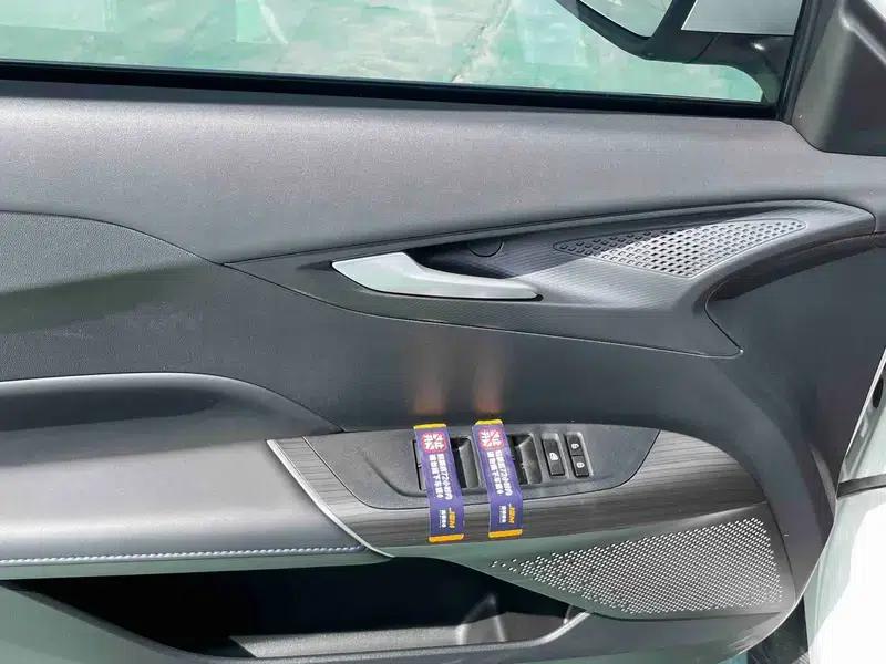 Changan Eado PHEV 2025 Smart Blue Whale 145KM Battleship Edition — миниатюра 8
