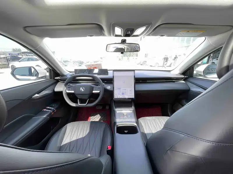 Changan Eado PHEV 2025 Smart Blue Whale 145KM Battleship Edition — миниатюра 10