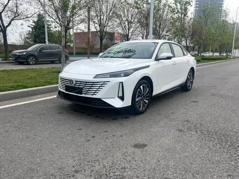 Changan Eado PHEV 2025 Smart Blue Whale 145KM High-Performance Edition — миниатюра 1