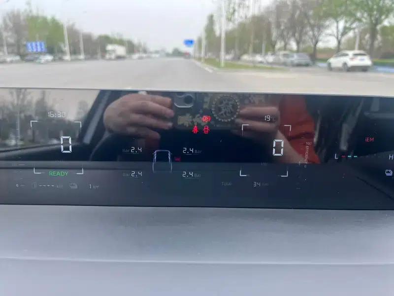 Changan Eado PHEV 2025 Smart Blue Whale 145KM High-Performance Edition — миниатюра 8
