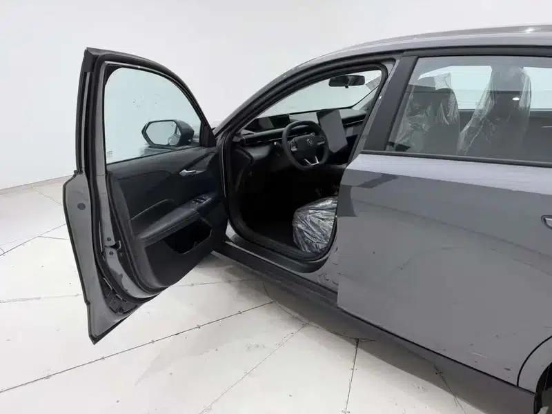 Changan Eado PHEV 2025 Smart Blue Whale 145KM High-Performance Edition — миниатюра 23