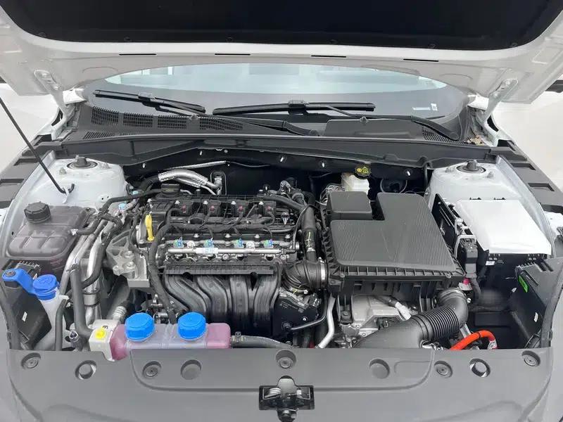 Changan Eado PHEV 2025 Smart Blue Whale 145KM Battleship Edition — миниатюра 8