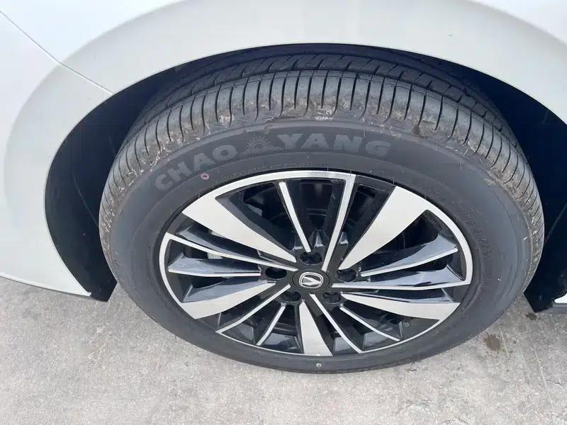 Changan Eado PHEV 2025 Smart Blue Whale 145KM Battleship Edition — миниатюра 10