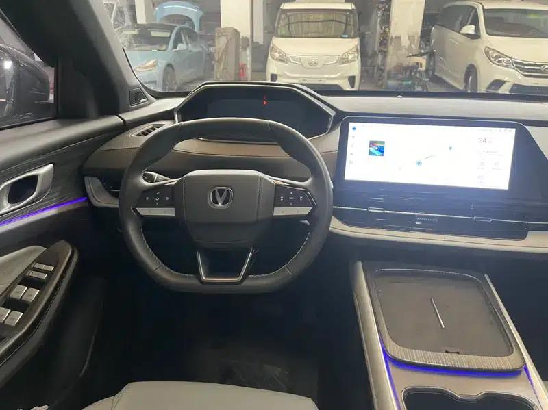 Changan CS55 PLUS PHEV 2025 Smart New Blue Whale 125km Battleship Edition — миниатюра 11