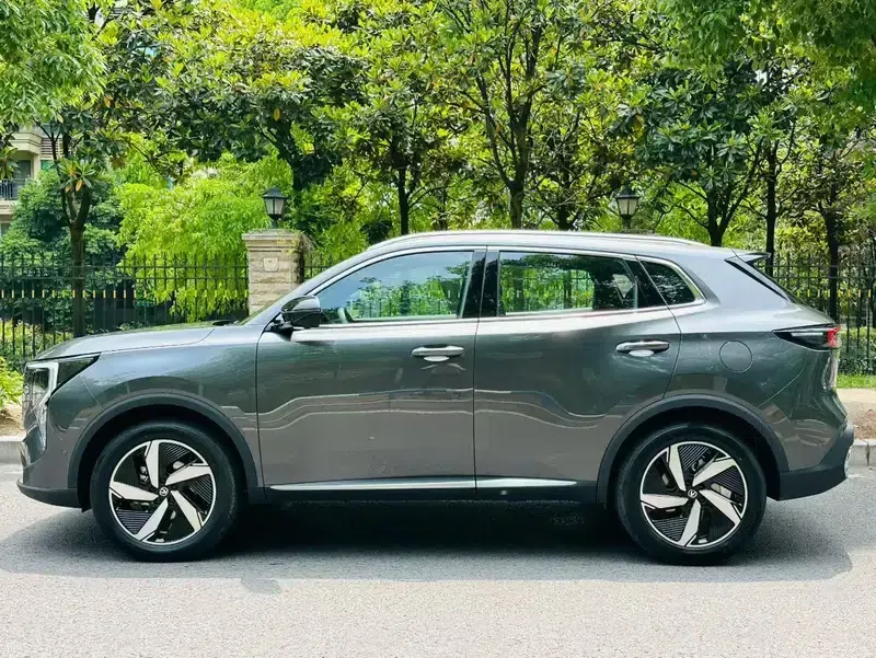 Changan CS55 PLUS PHEV 2026 Smart New Blue Whale 125km Smart Edition — миниатюра 3