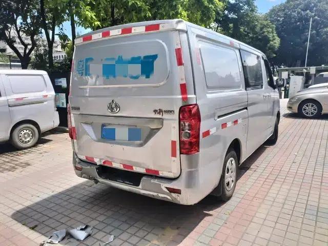 Ruixing M80 2018 1.5L Basic Van with Flat Top and Hatchback 4G15S — миниатюра 6