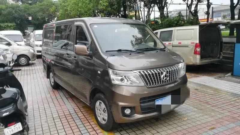 Ruixing M80 2019 Model 1.5L Comfort 4-Seat Single Oven Air Conditioning National VI High Roof Double Door DAM15KR — миниатюра 2